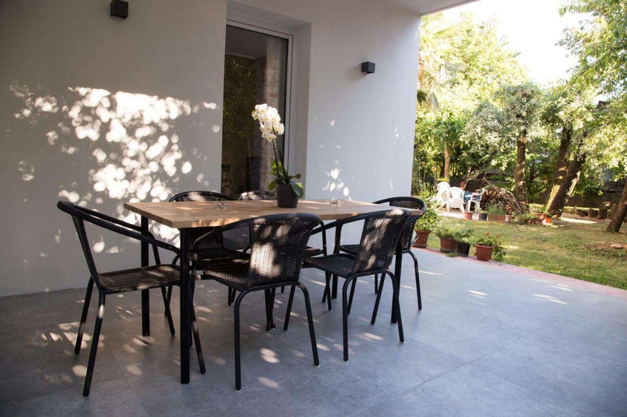 סיסטיאנה Appartamento Con Giardino Le Querce מראה חיצוני תמונה